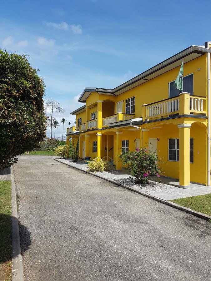 Village 2* Piarco
