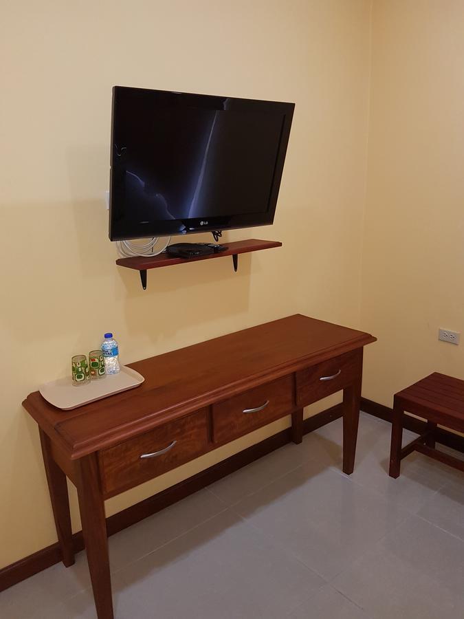 Village Bed & Breakfast 2*