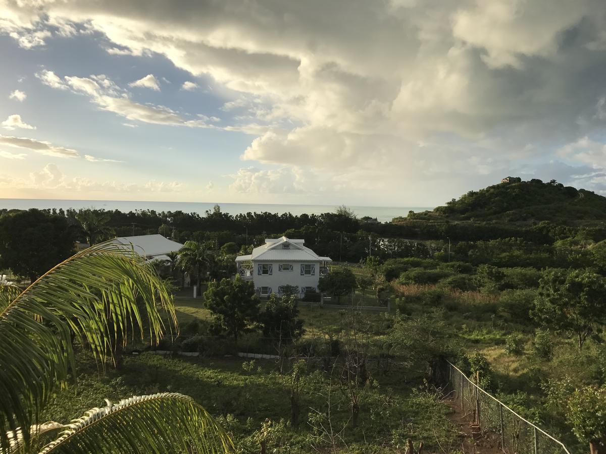 Bed & Breakfast Five Senses Antigua
