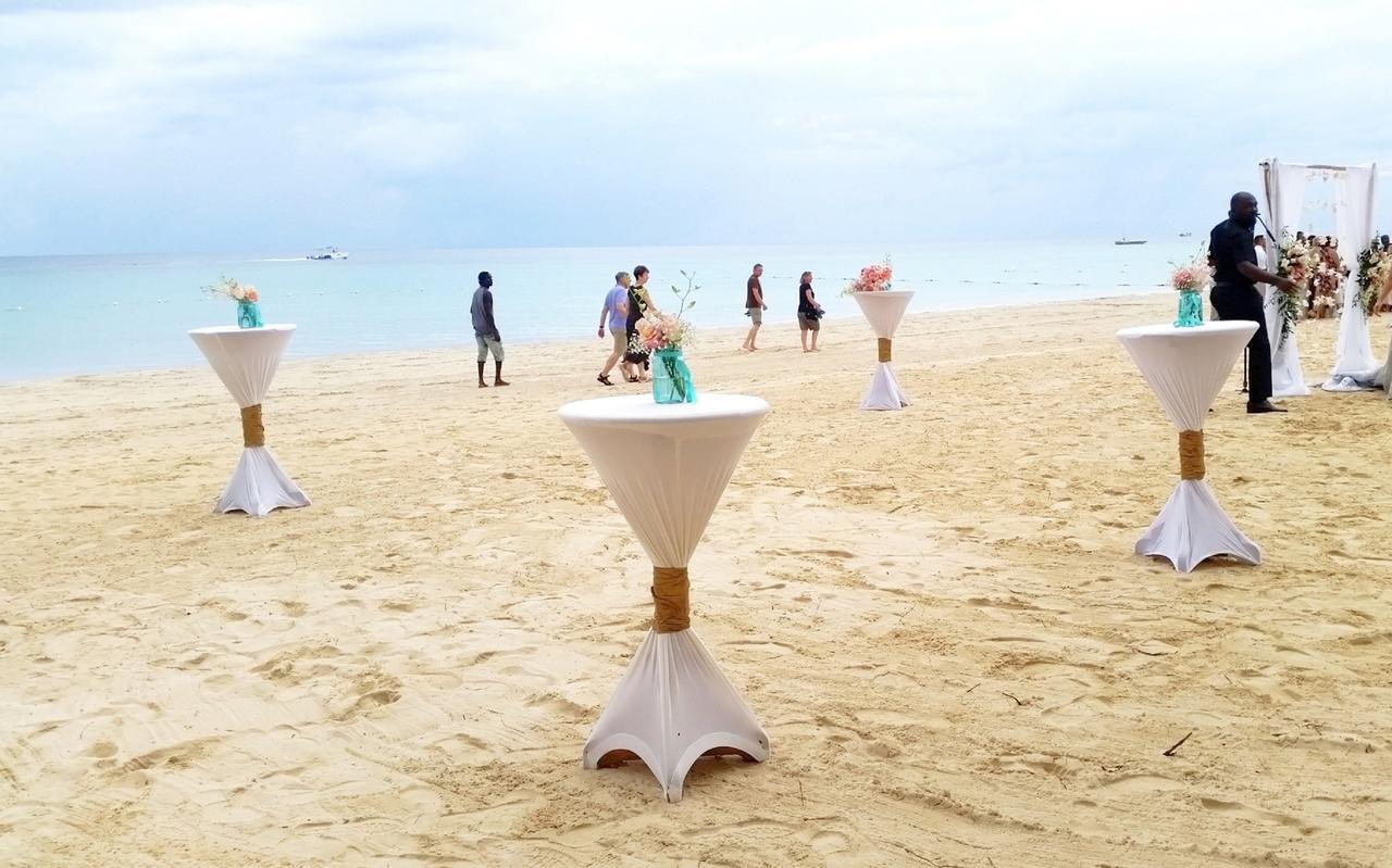 Idle Awhile Beach Hotel 3*