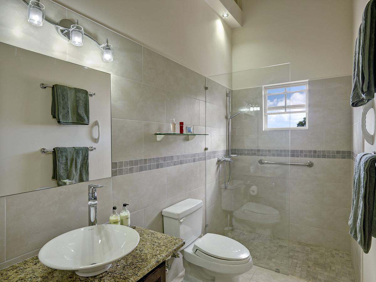 Apartment Carib Edge, Ac Penthouse *