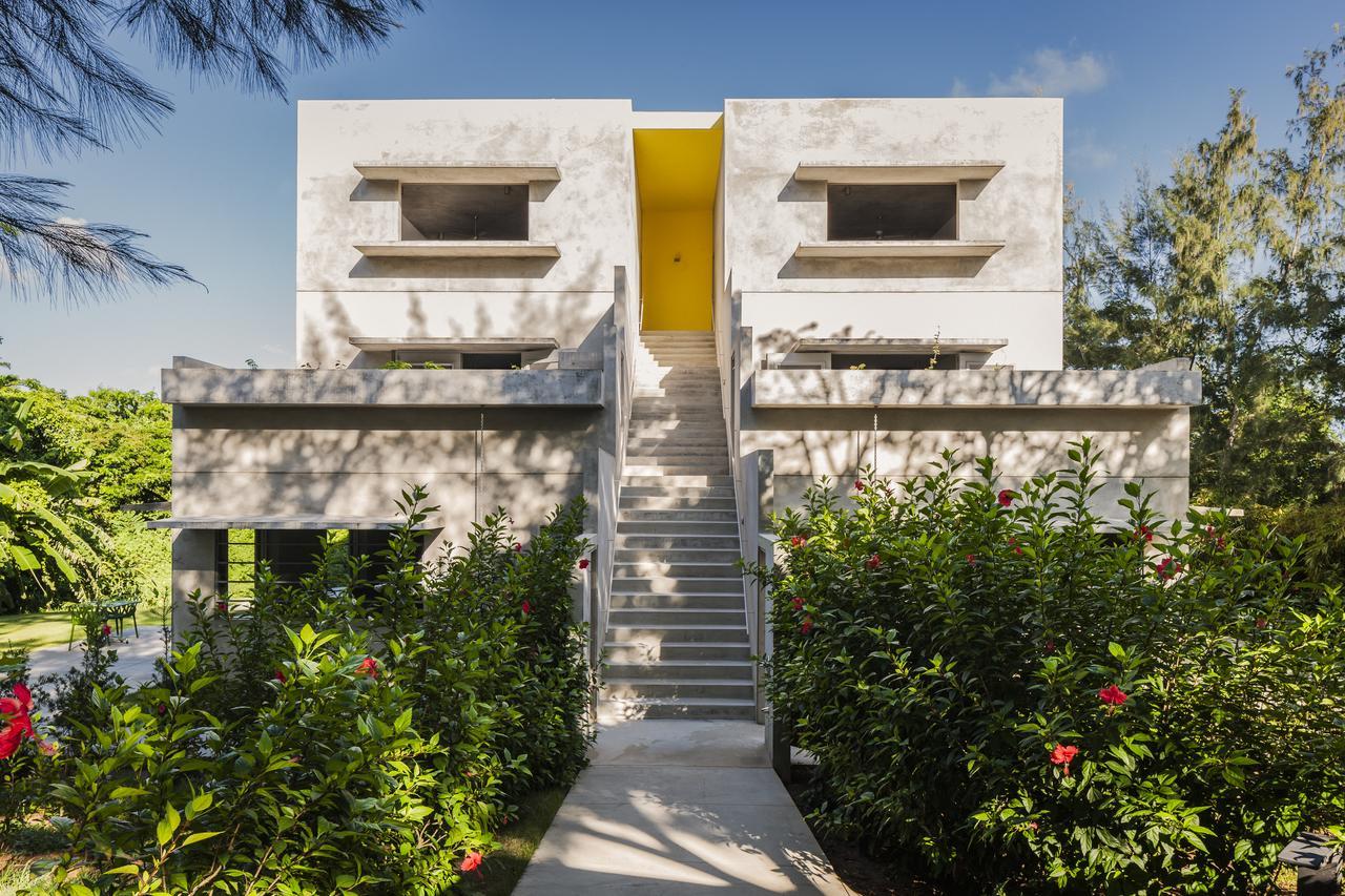 Hotel Hix Island House