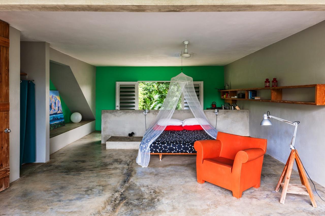 Hix Island House Hotel