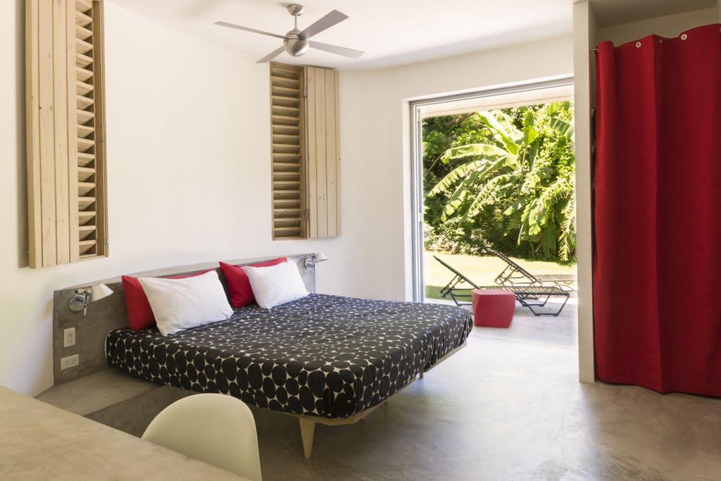 Hix Island House