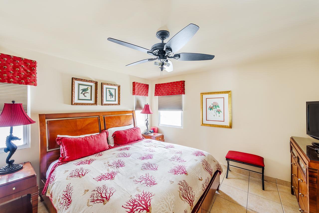 Resort Coral Gardens On Grace Bay