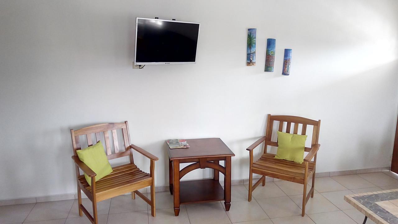Guest house Michael's Tropical Suites *