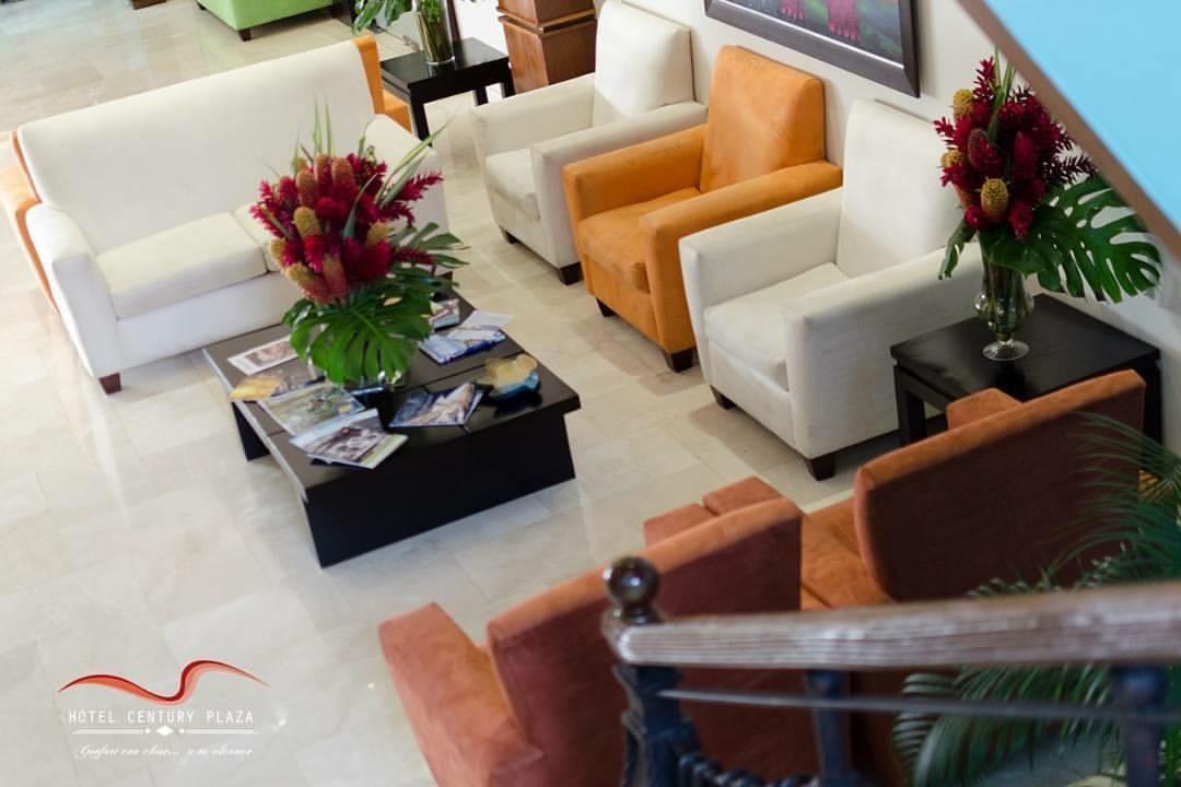 Hotel Century Plaza