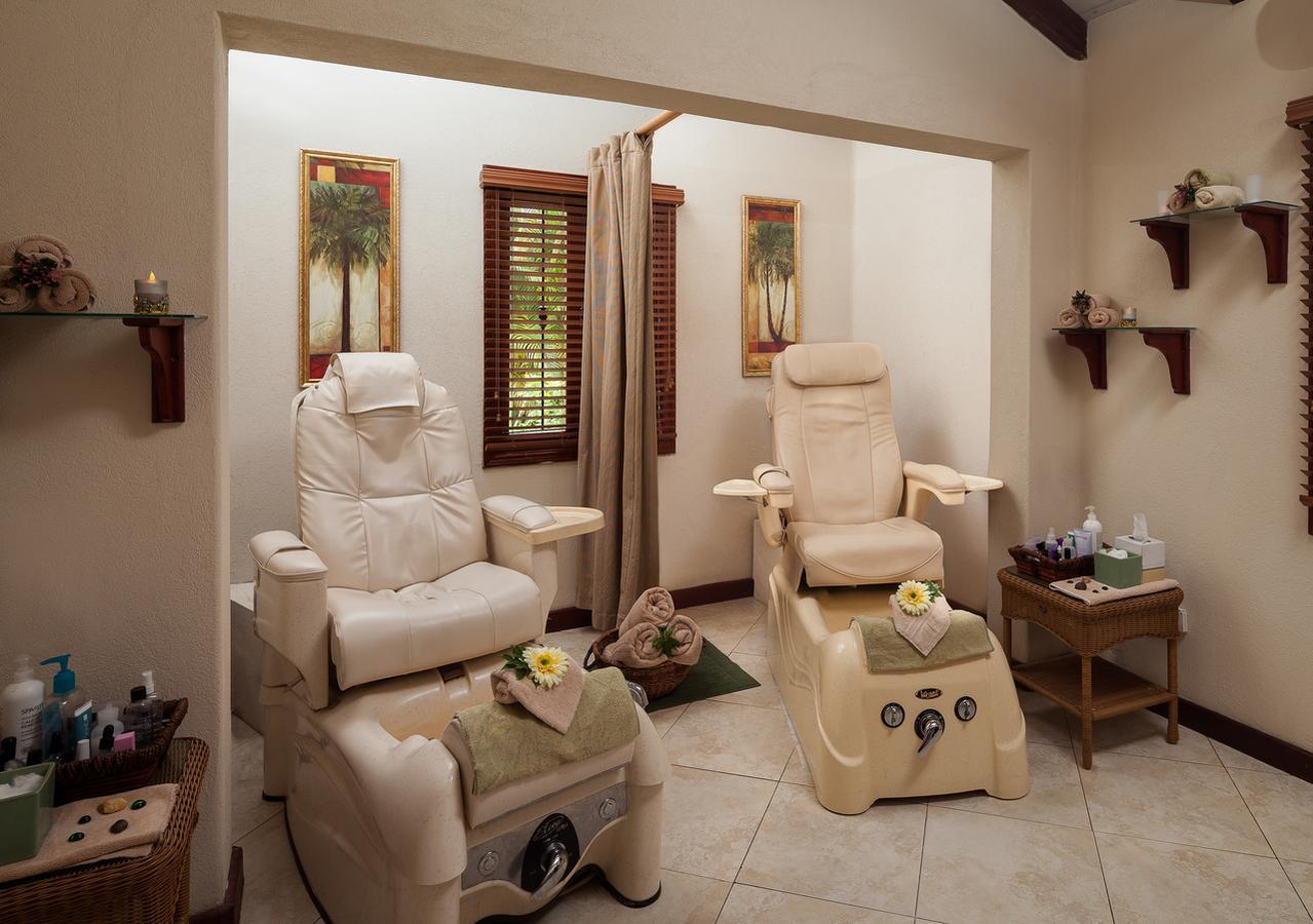 Resort Sugar Cane Club & (adults Only)