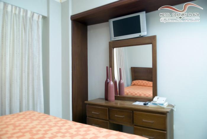 Century Plaza 3*