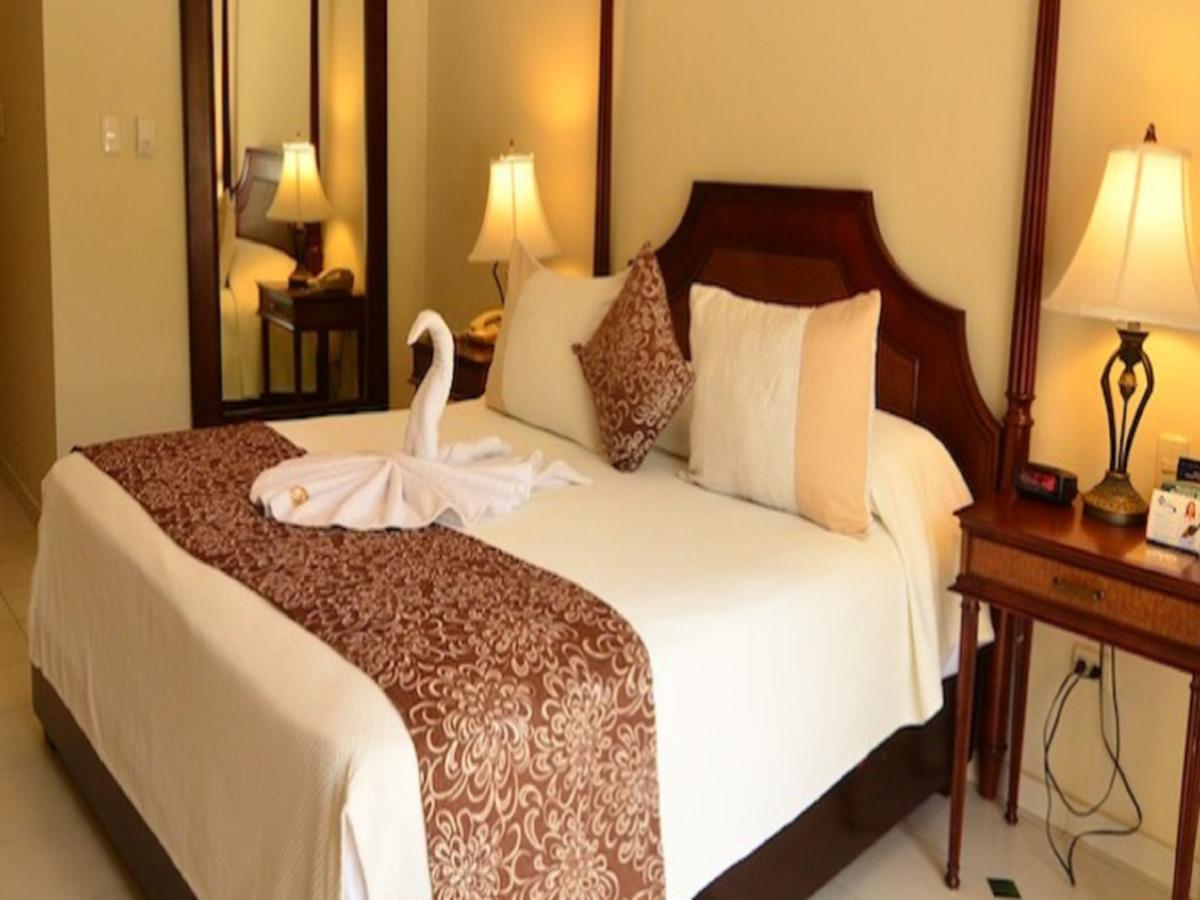 Resort Cofresi Palm & 4*