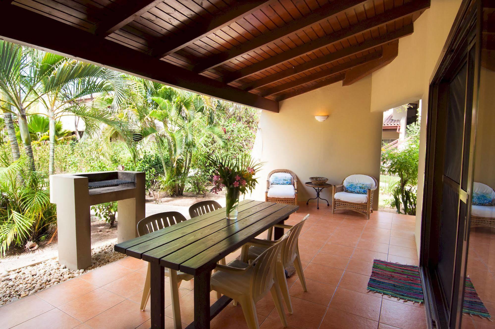Mango Bay 3*