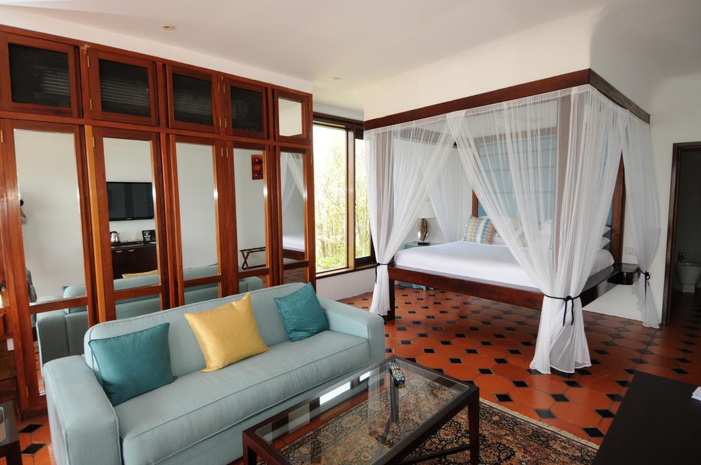 Hotel Mount Hartman Bay Estate 5*