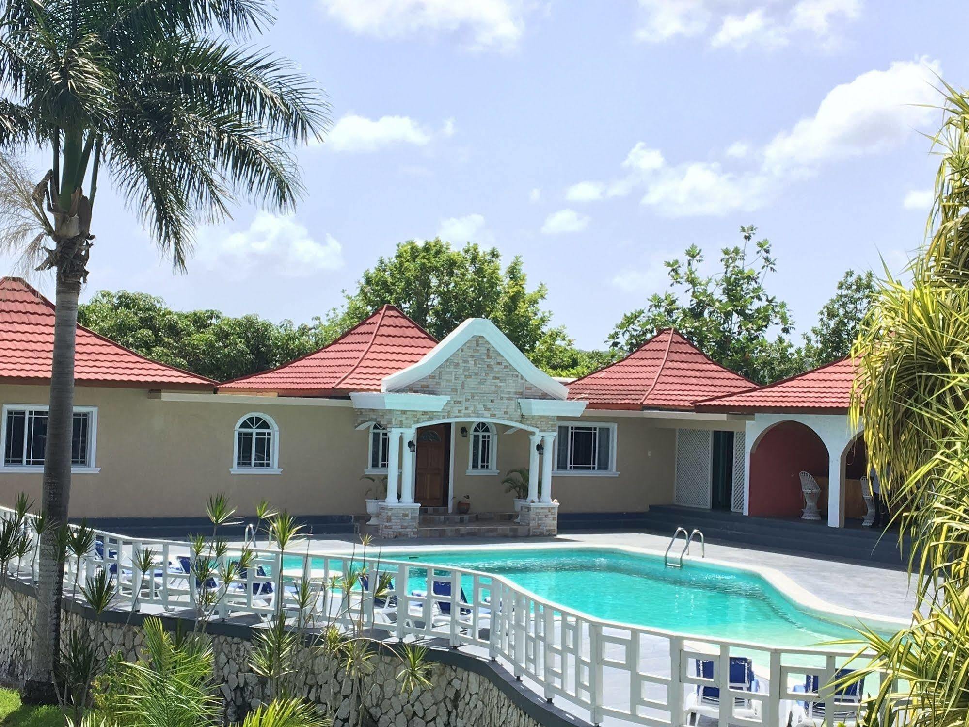 Coral Seas Garden Hotel Negril