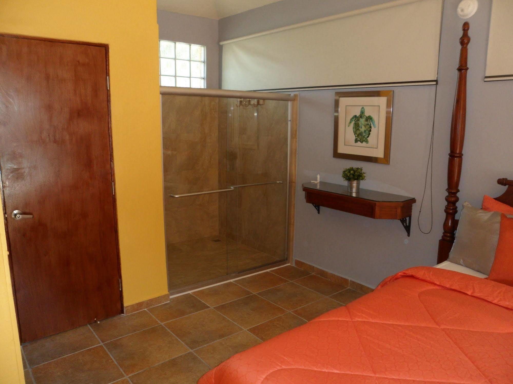Bed & Breakfast Turtle Bay 3*
