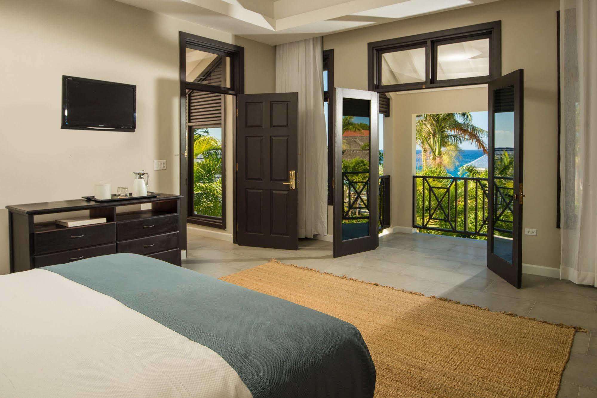 The Cliff Hotel 4*