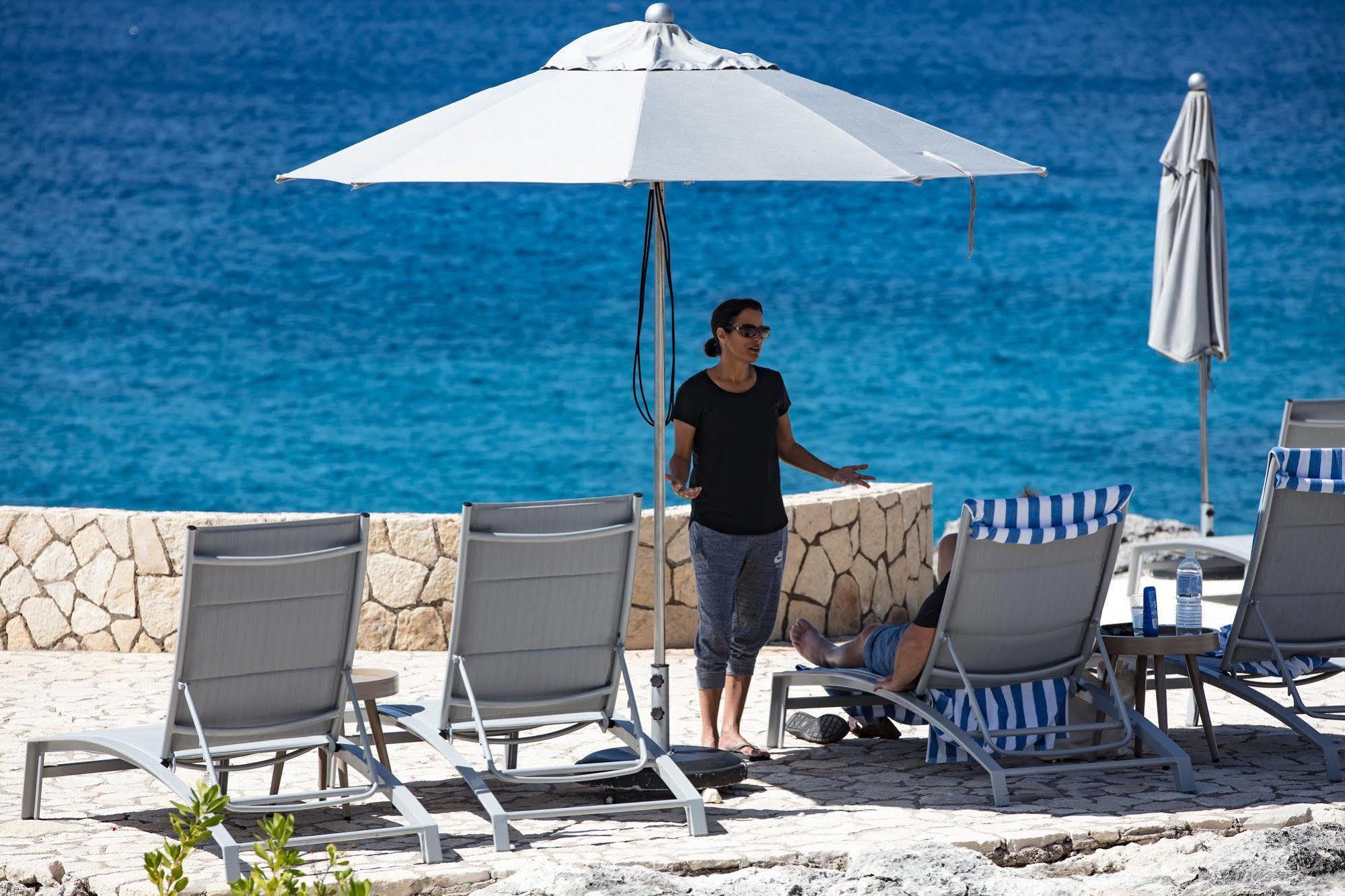 The Cliff Hotel