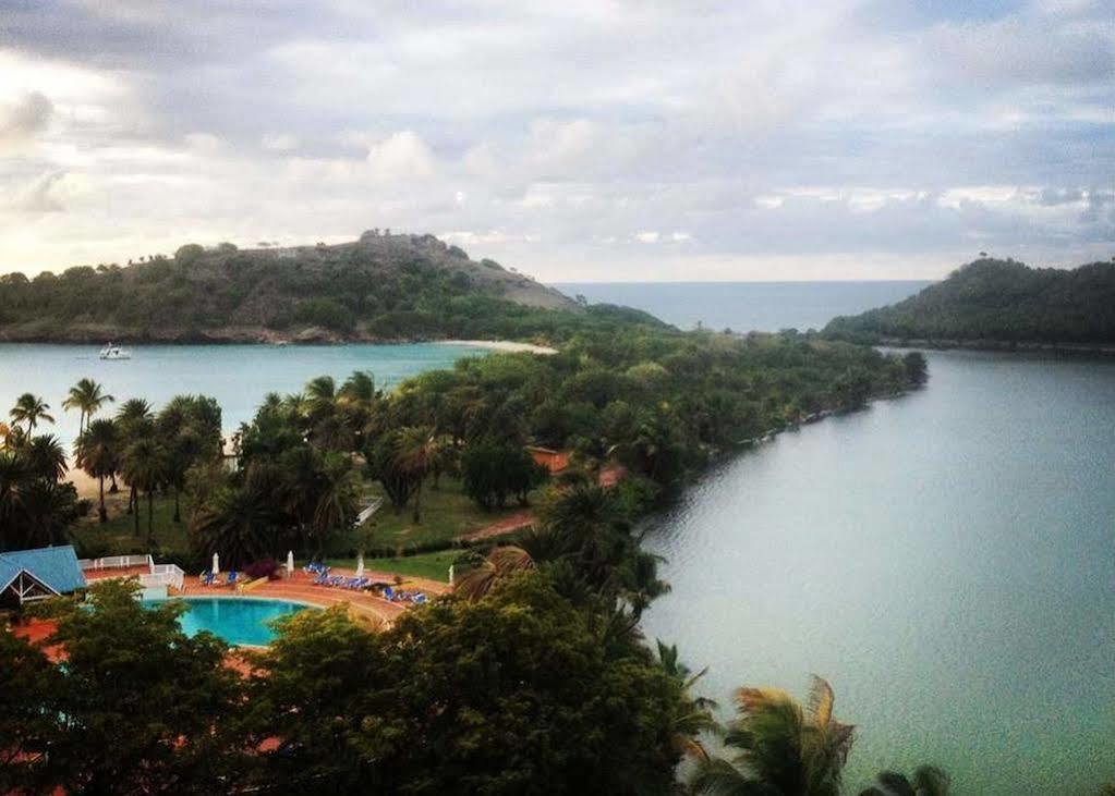 Grand Royal Antiguan 4*