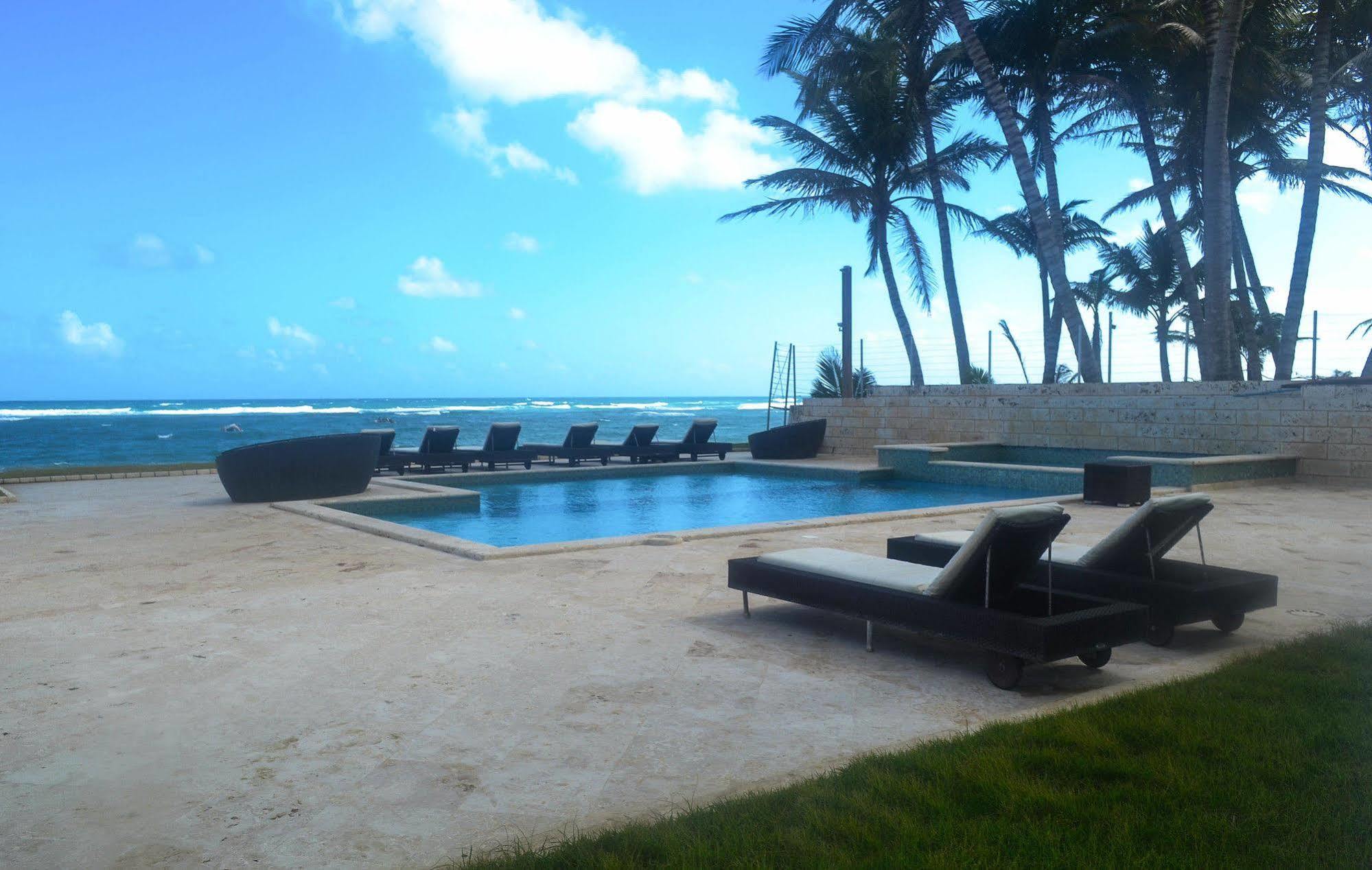 Watermark Luxury Oceanfront Residences Aparthotel 5*