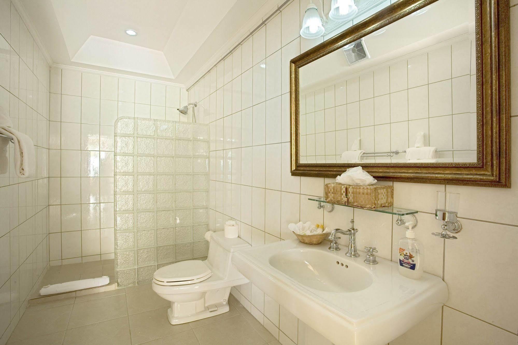 Villa Beach Cottages Resort 3*