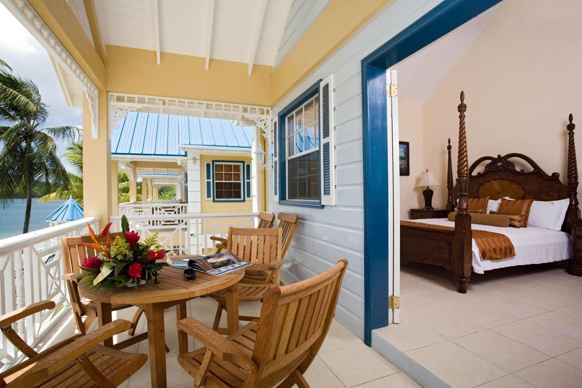 Villa Beach Cottages