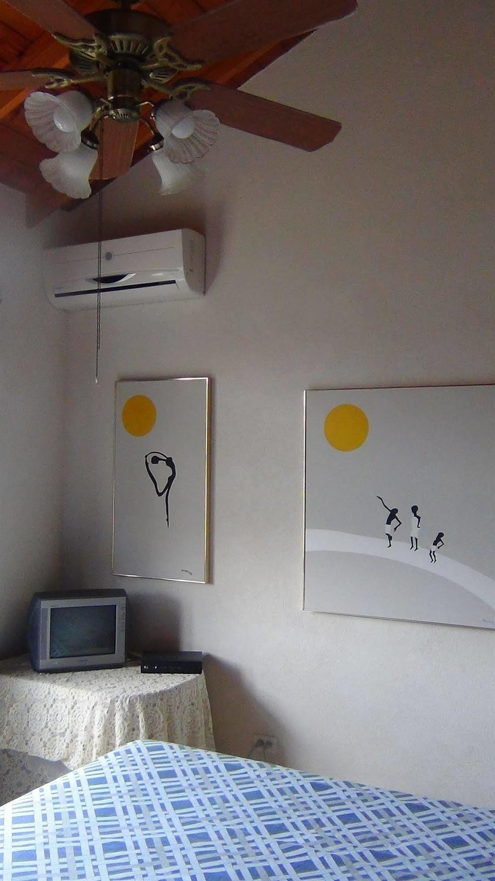 Gemini House Acomodação com café da manhã  3*