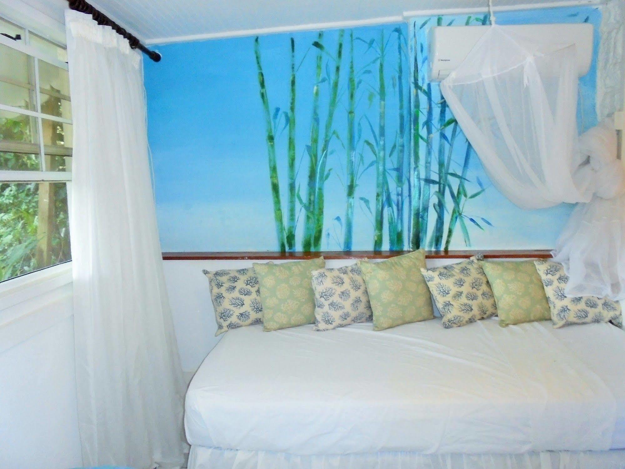 Mango Beach Bed & Breakfast