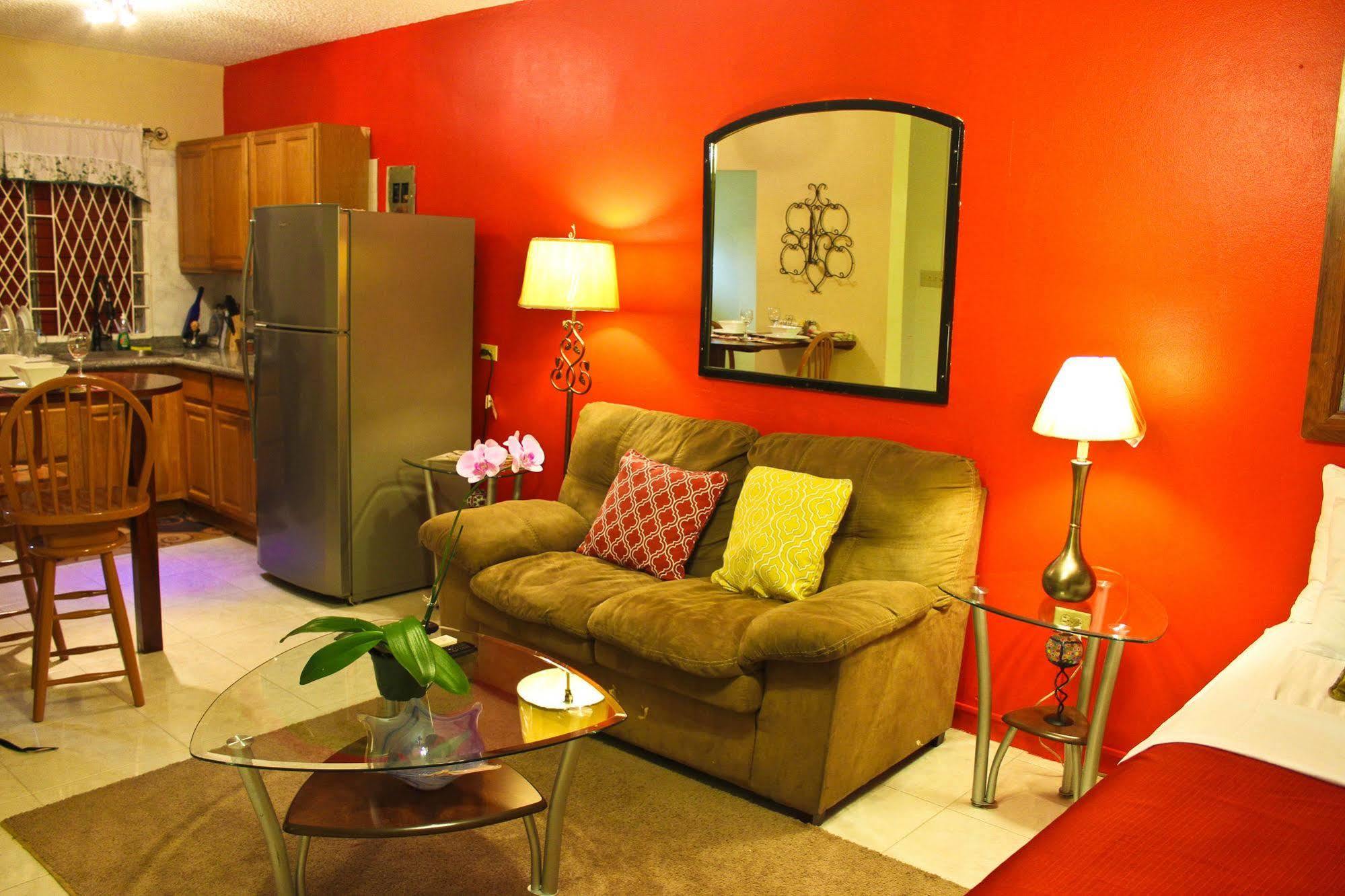 Sunset Strip Acadia Apartamento Irish Town