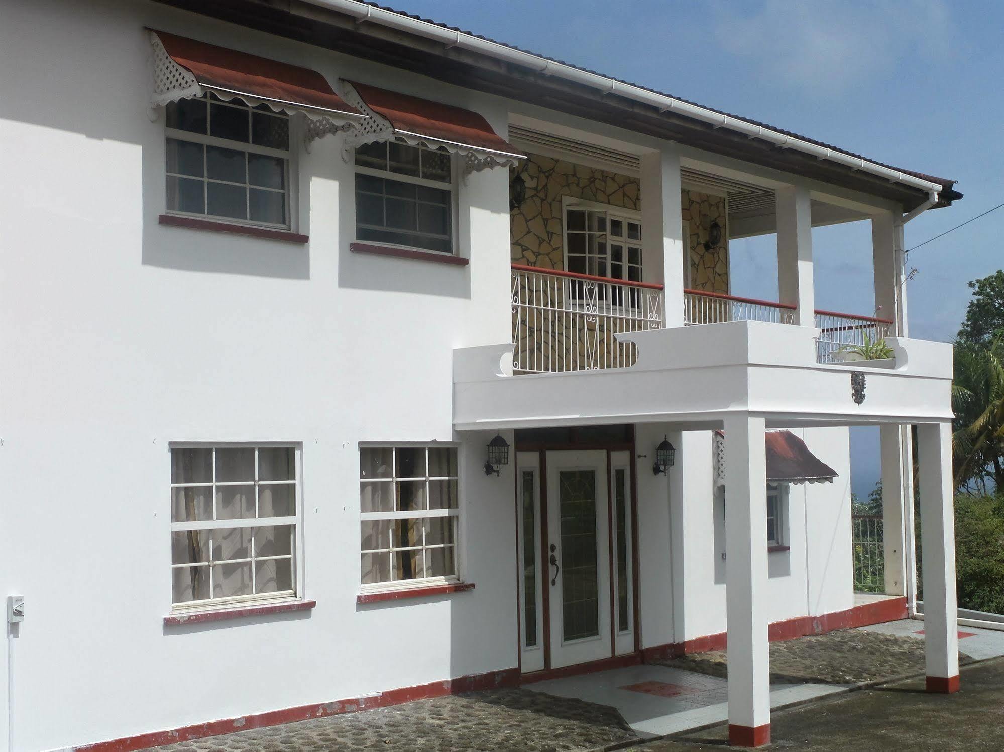 Hotel Rnm The Clubhouse