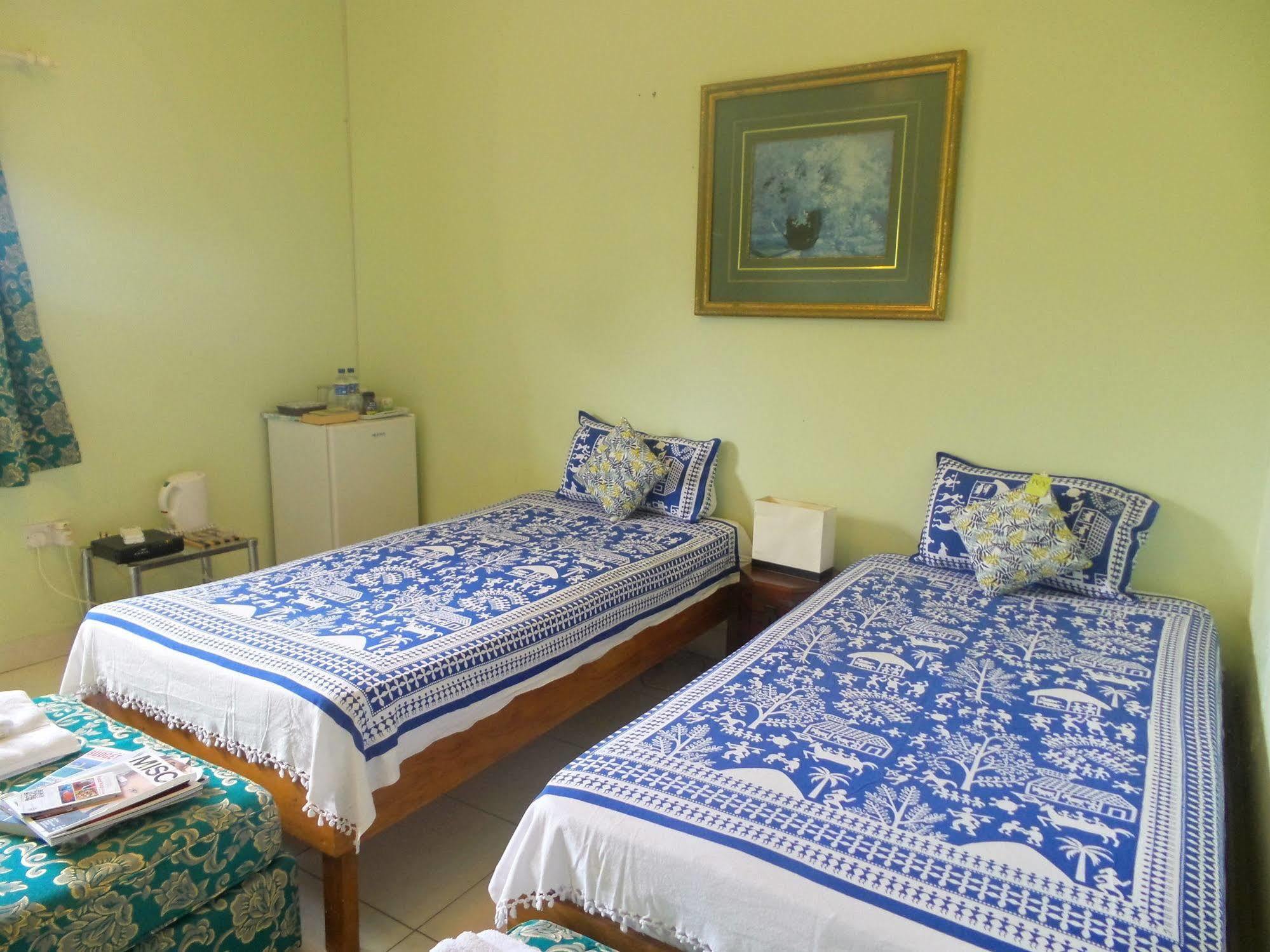 Rnm The Clubhouse Hotel Grenada