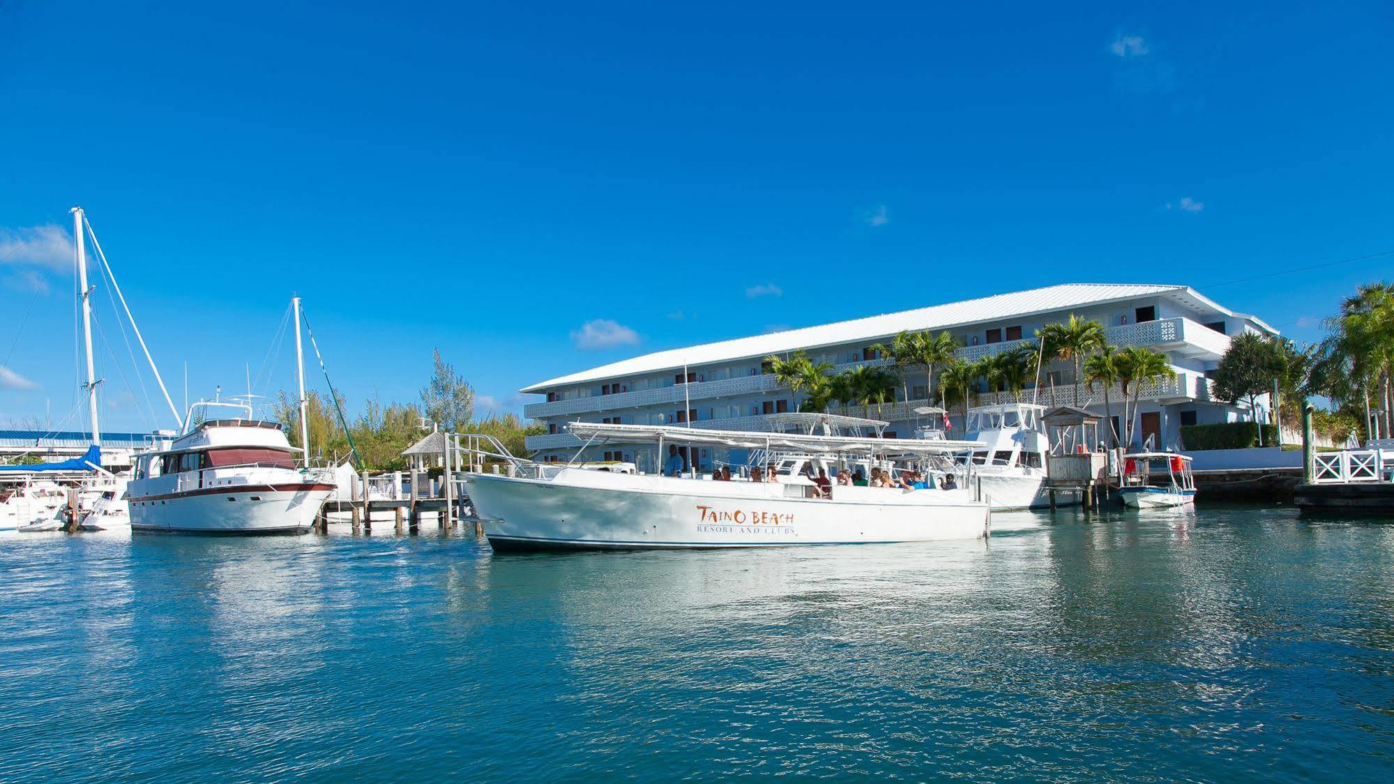 Flamingo Bay & Marina Hotel