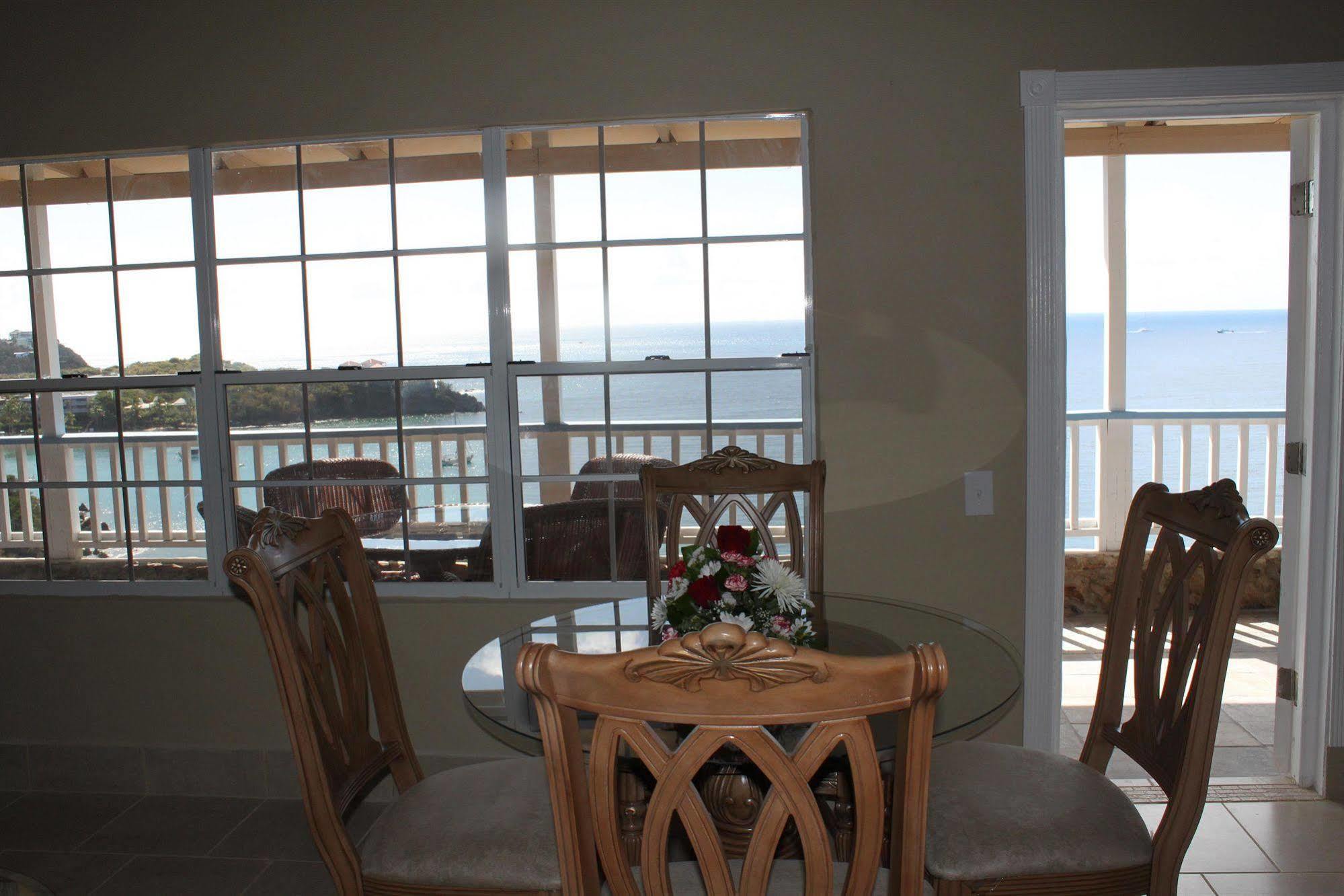 Resort Paradise Cove Ocean Front And 3*