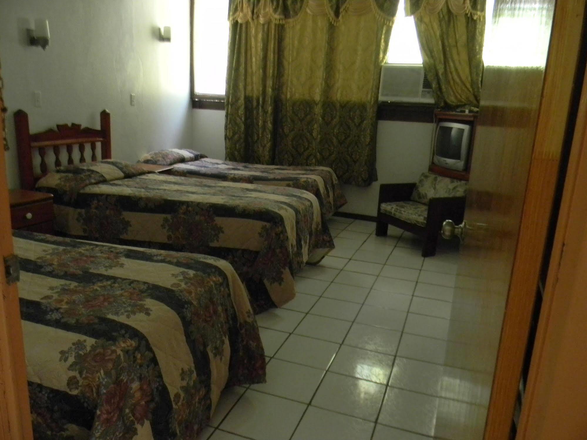 Castle Maria Hotel 2*