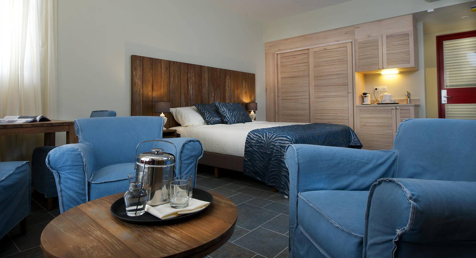Bayside Boutique - Blue Bay Golf & Hotel