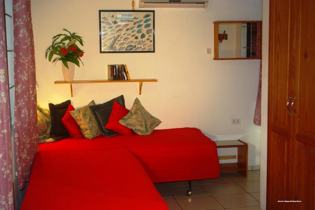 Apartment Happy