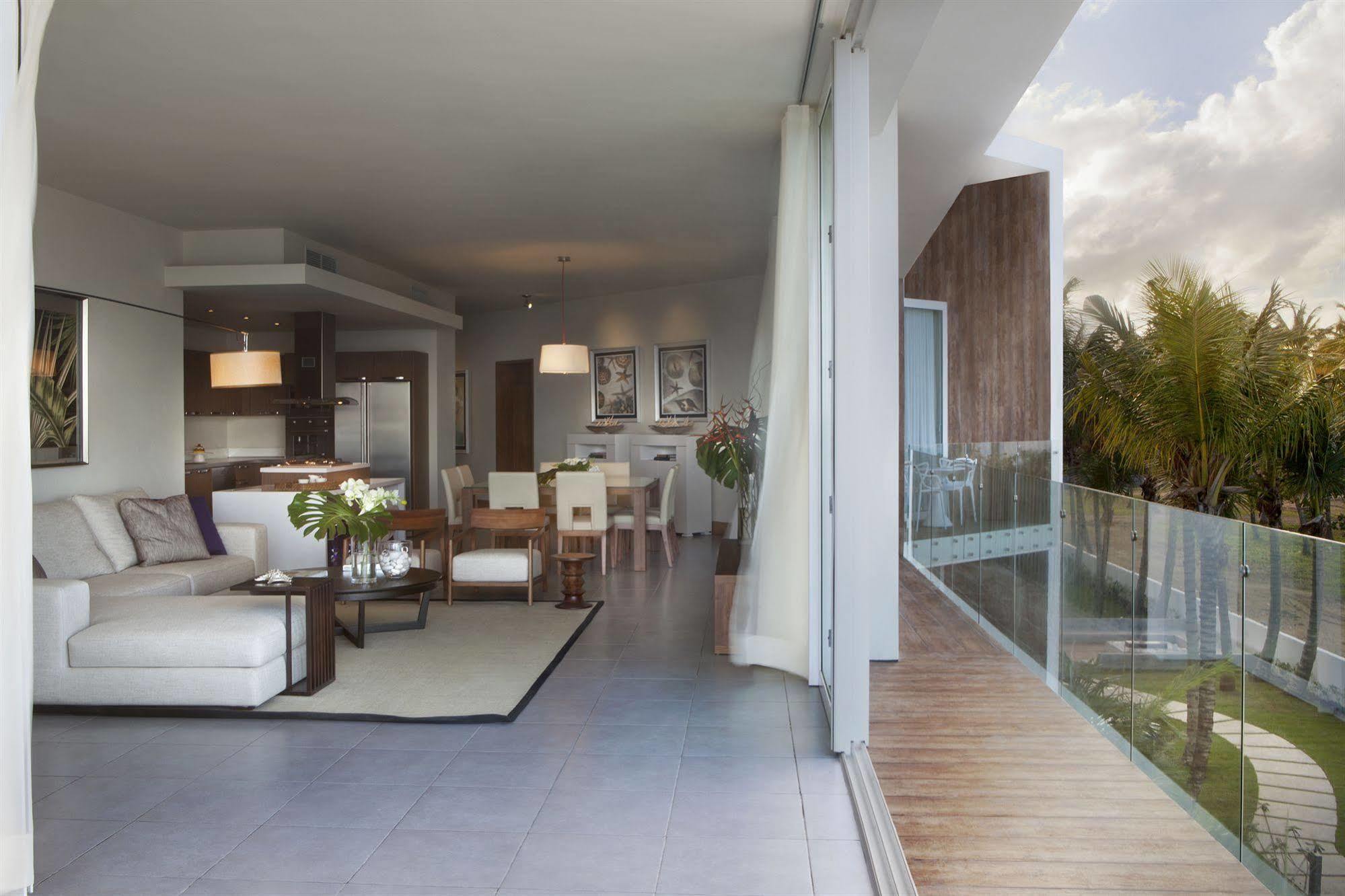 Ultravioleta Boutique Residences Aparthotel