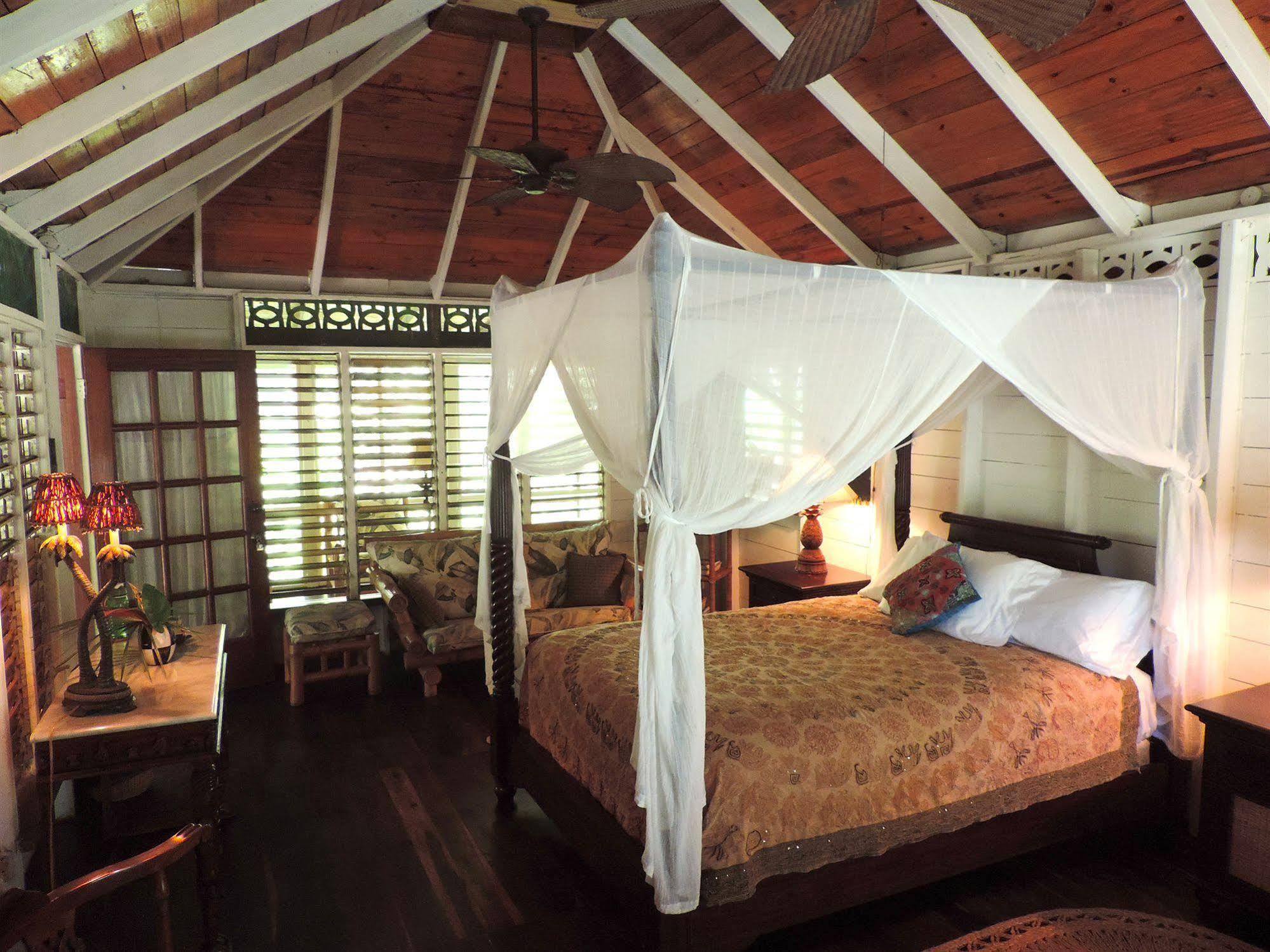 Tingalaya's Retreat Guest house Negril