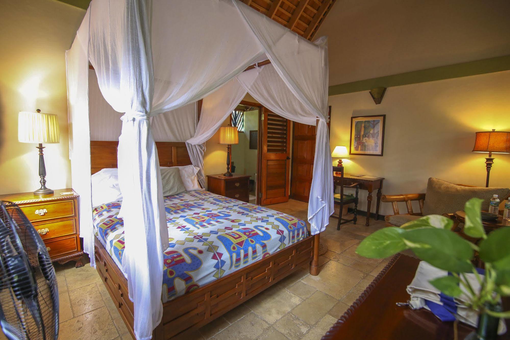 Tingalaya's Retreat Guest house 3*