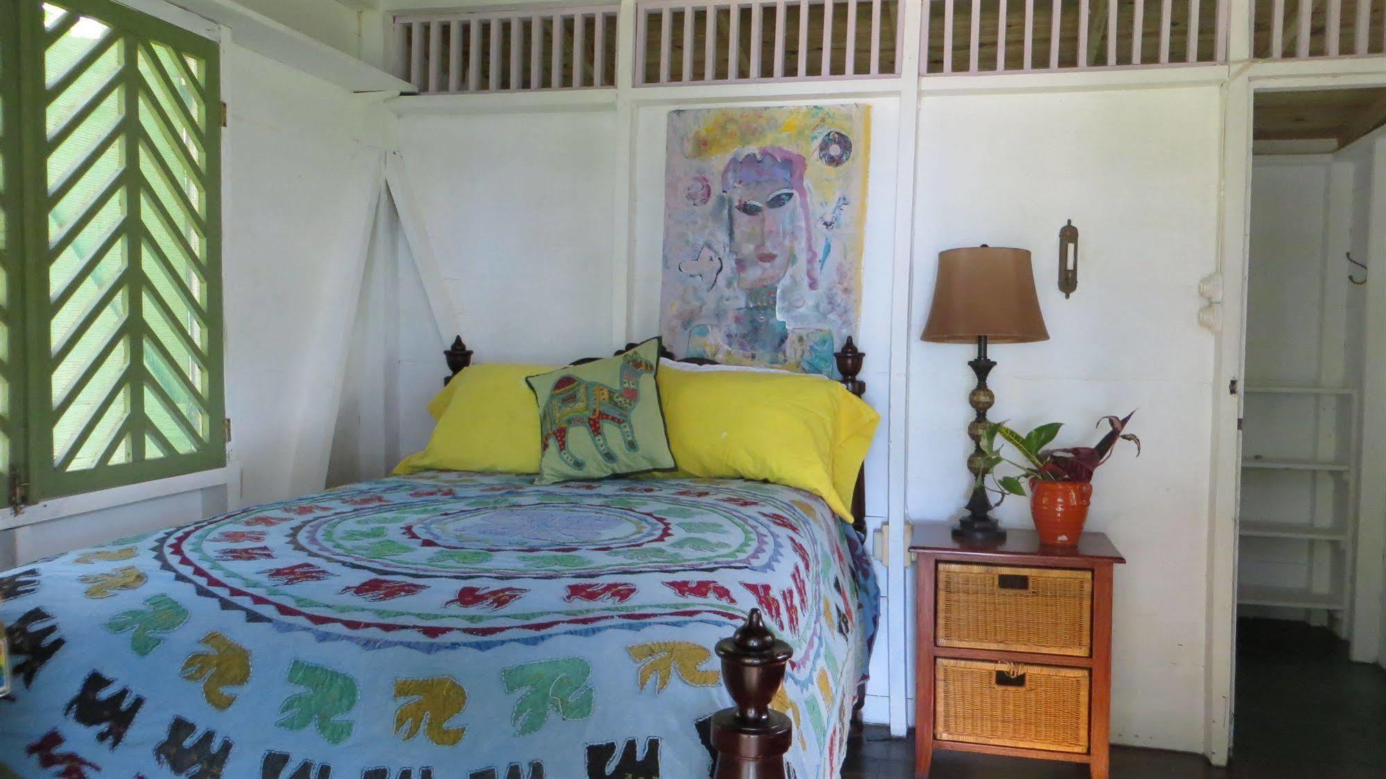 Tingalaya's Retreat Guest house Negril
