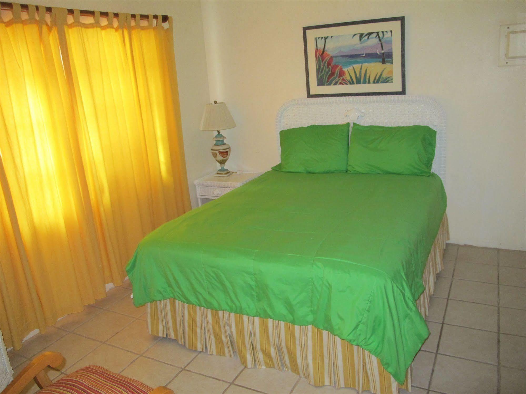 Eldemire's Tropical Island George Town