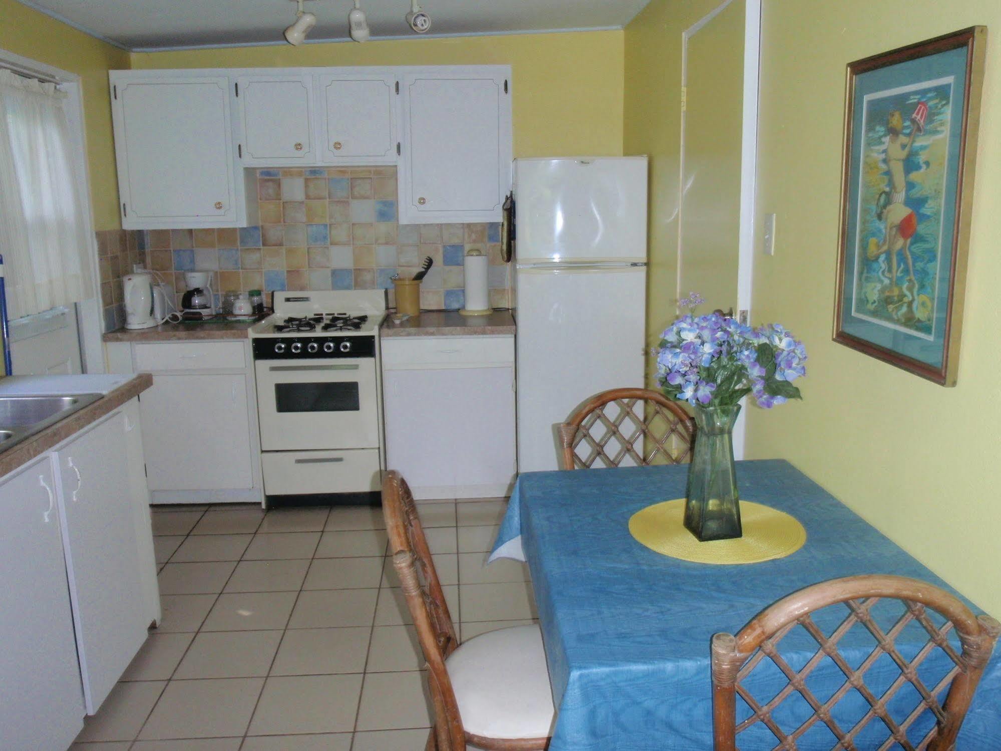 Eldemire's Tropical Island 3*
