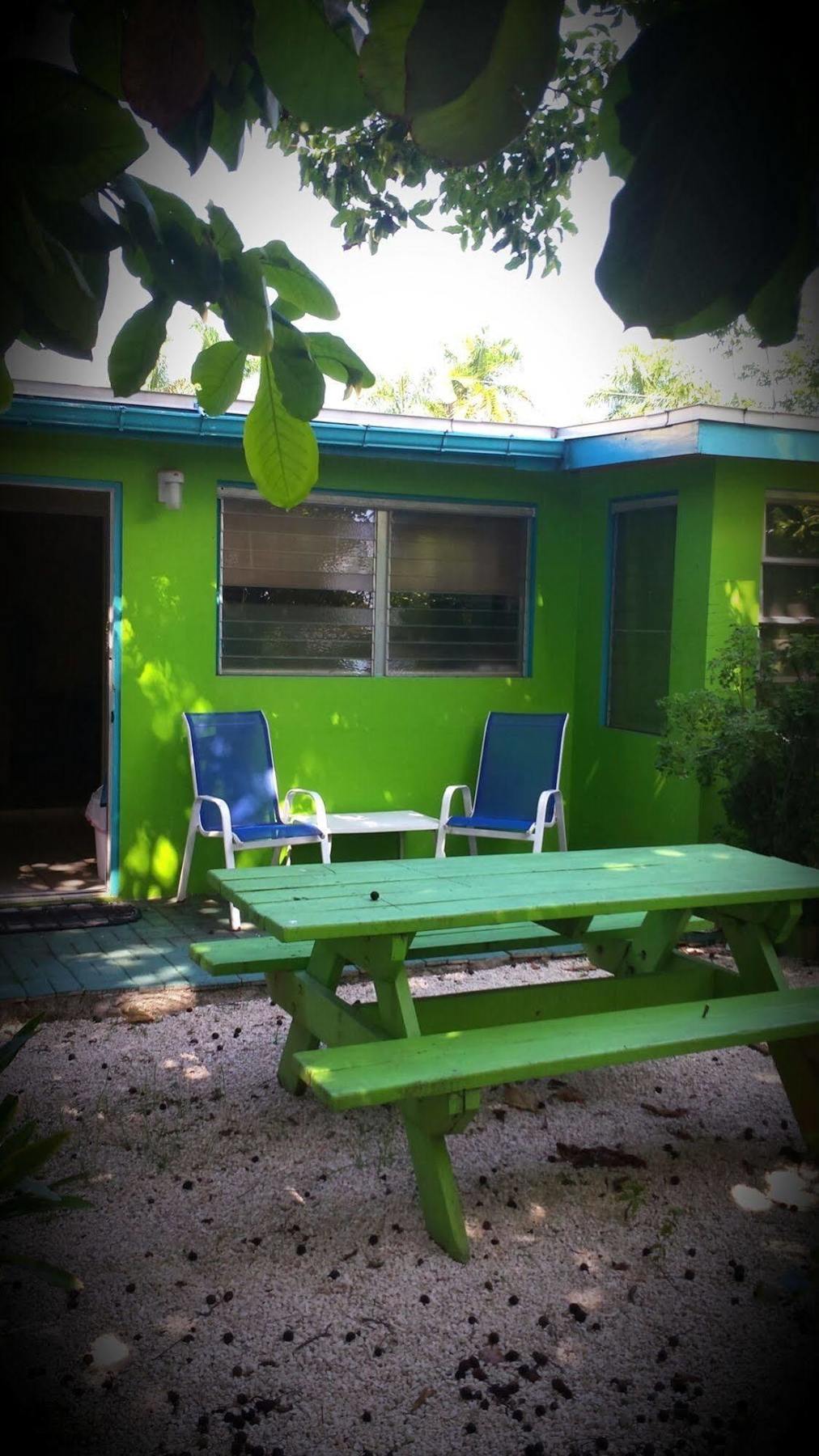 Inn Eldemire's Tropical Island George Town