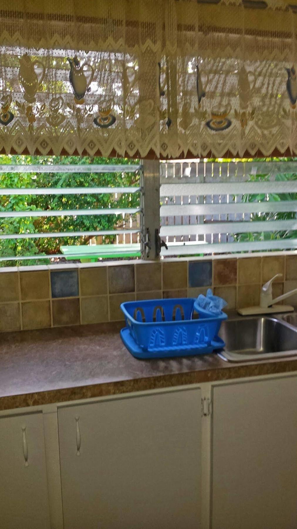 Eldemire's Tropical Island Inn 3*