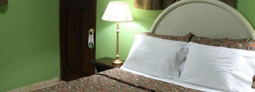 La Maison Hotel 3*