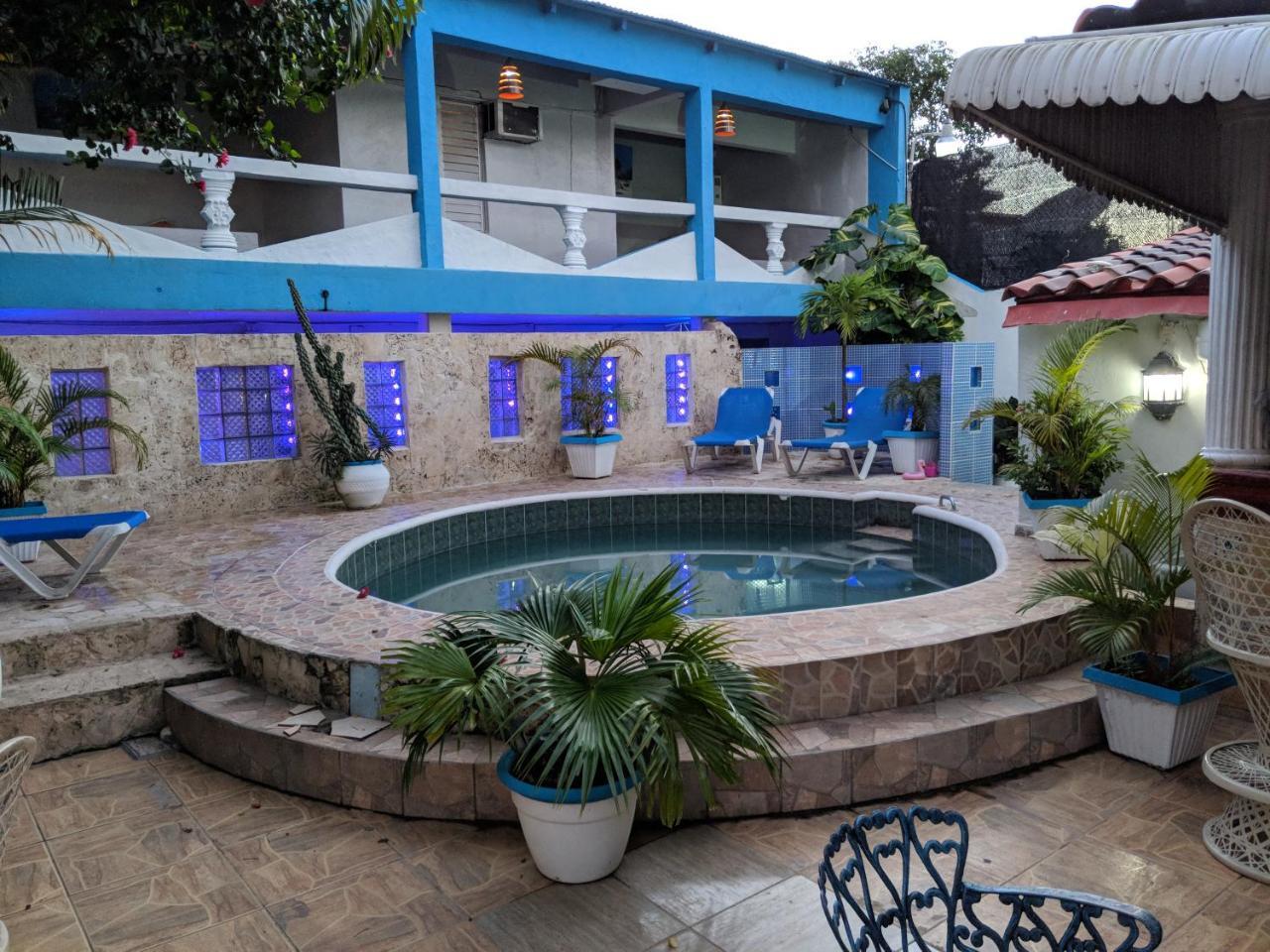 Bed & Breakfast El Tronco Inc