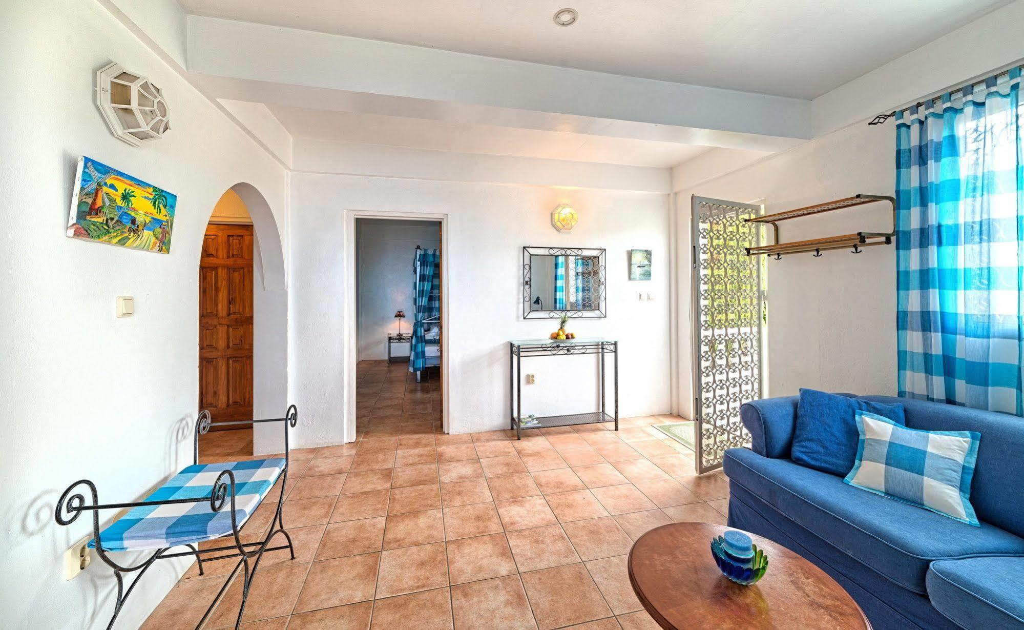 Caribbean Sea View Apartment *