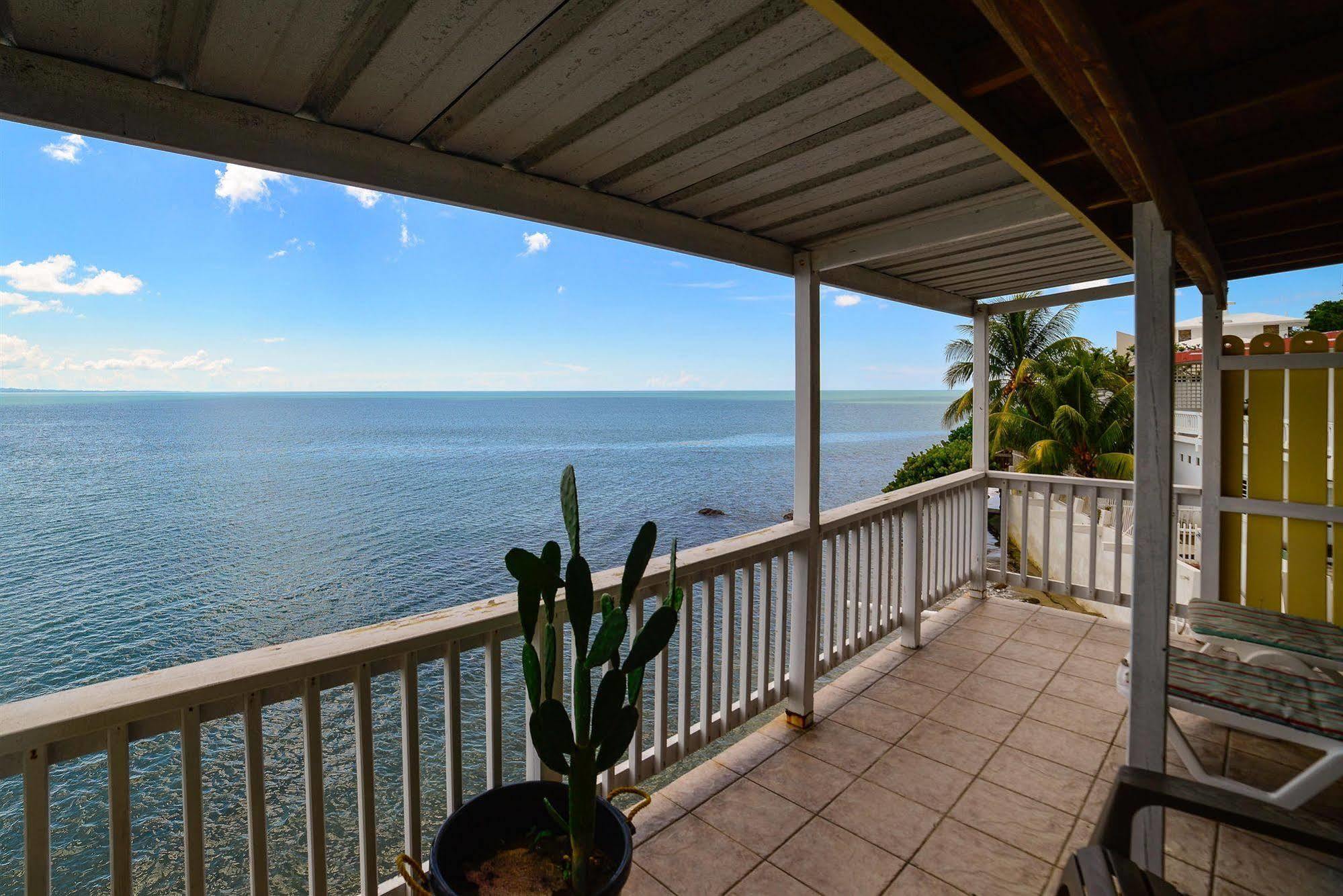 Lemontree Oceanfront Cottages Hotel