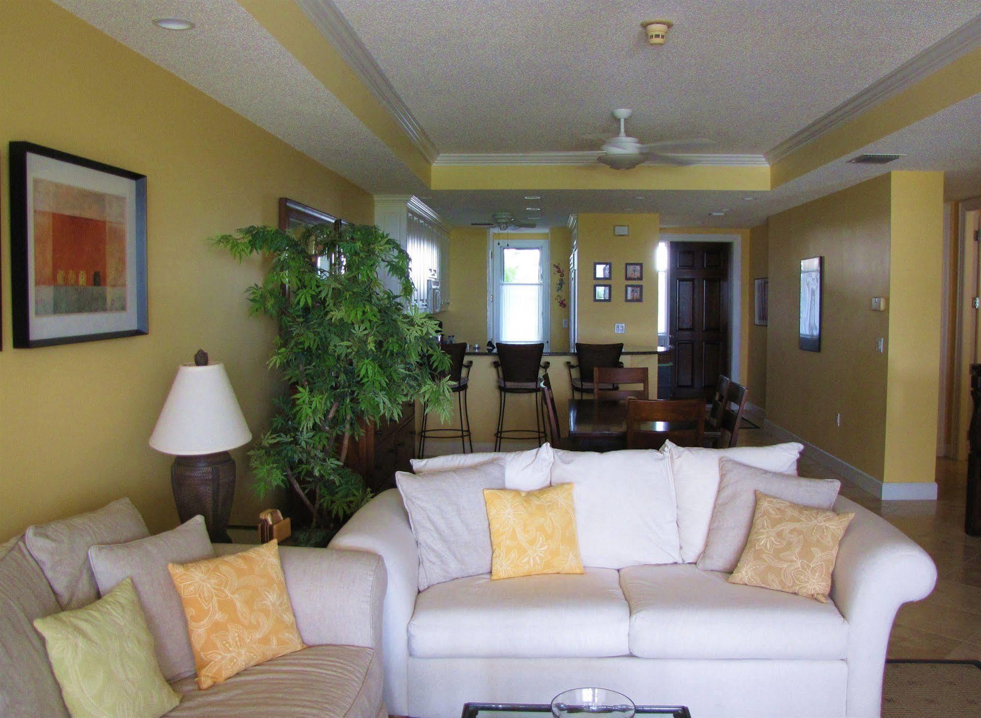 Grandview On 4* Grace Bay
