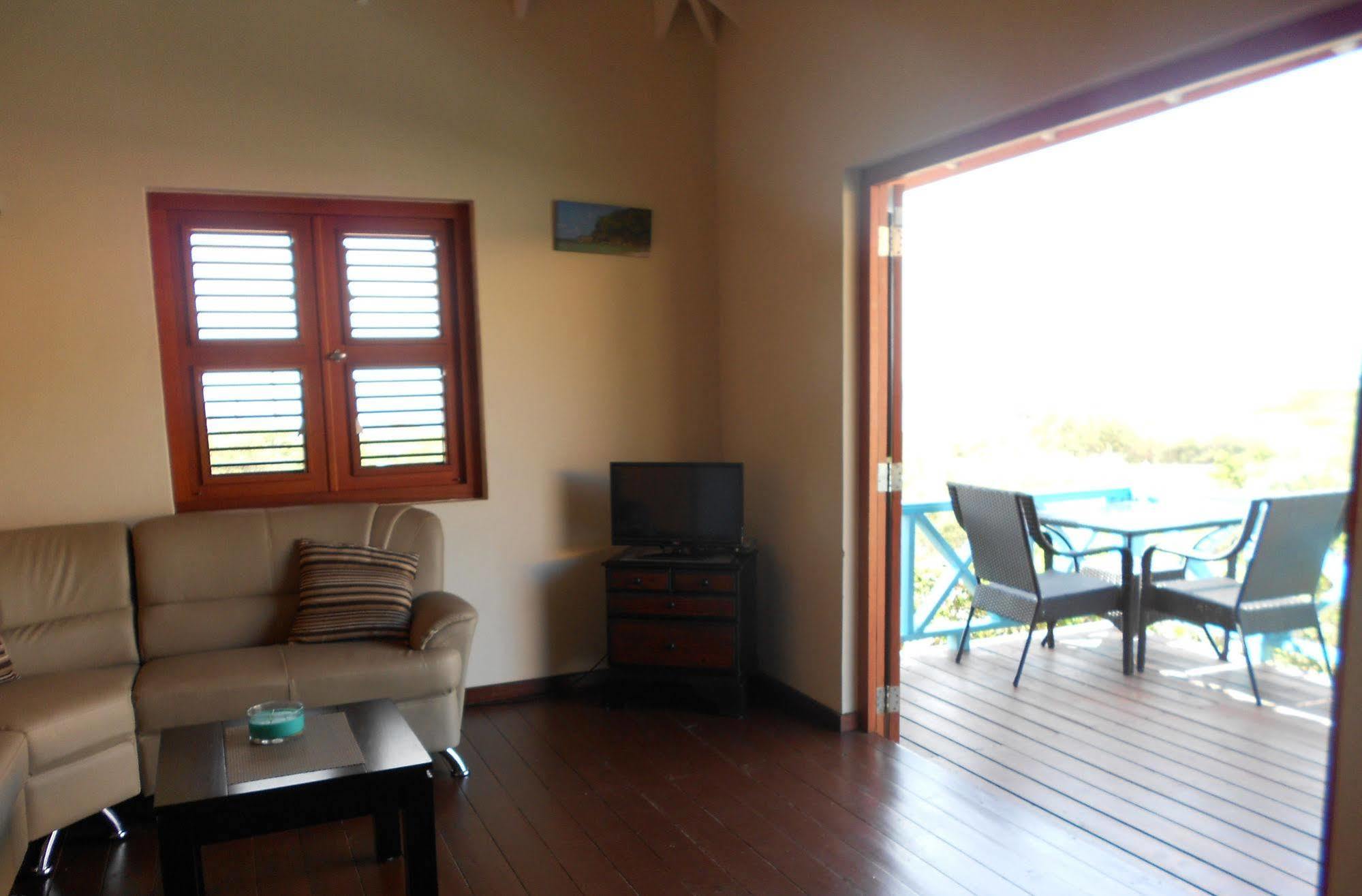 Botanique Bungalows Westpunt Aparthotel 3*
