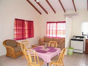 Hotel Laurena Carriacou