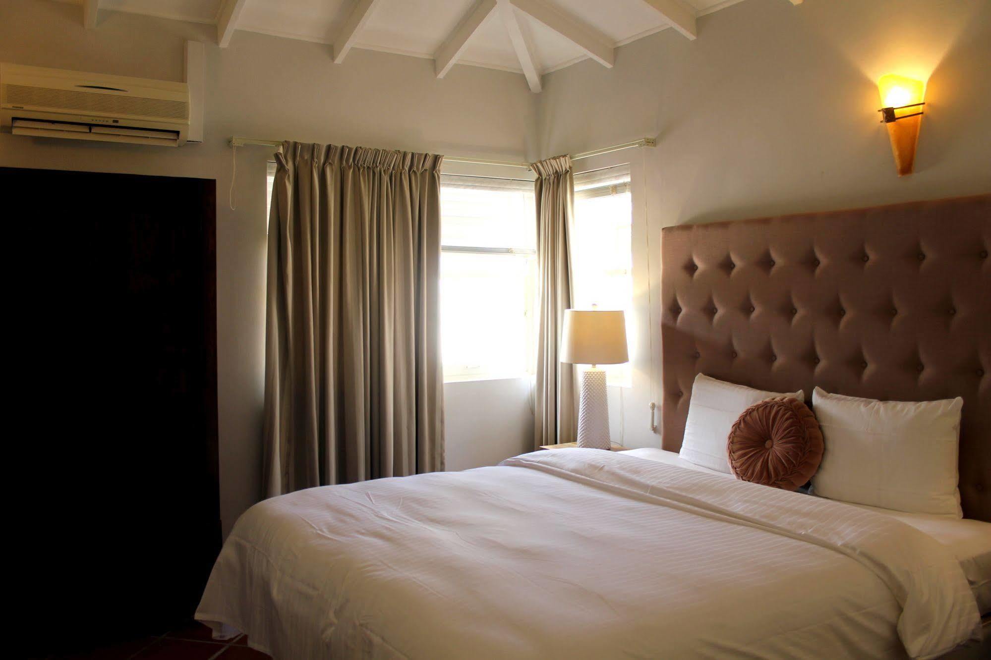 Curacao Luxury